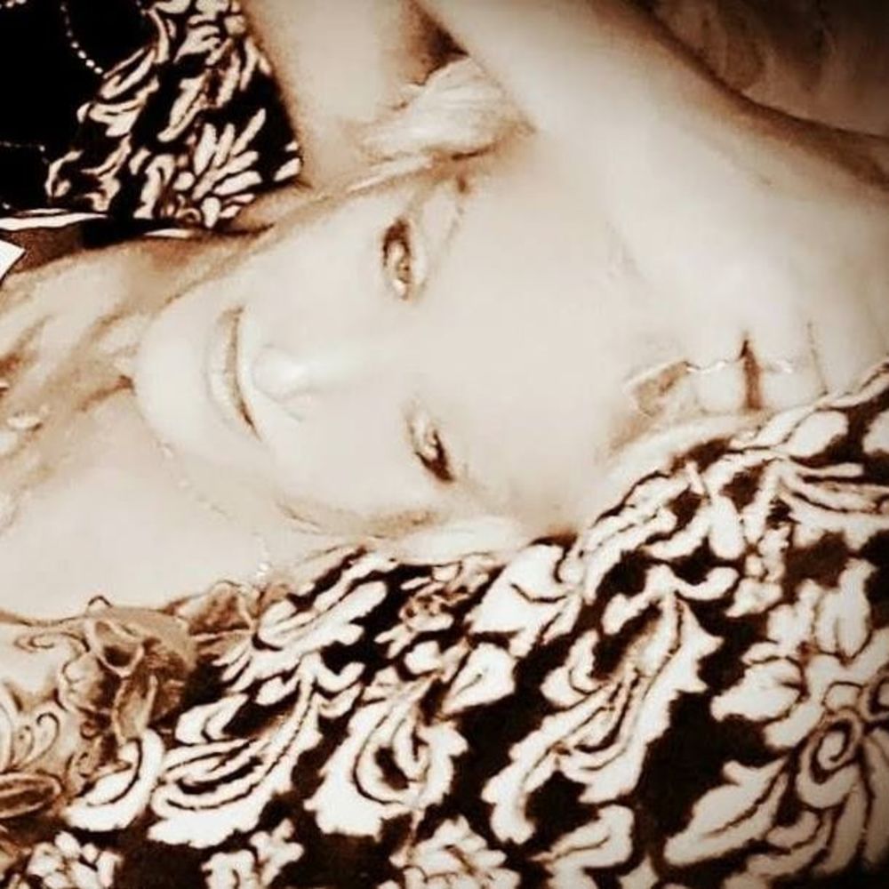 Meet your Posher, Carrie